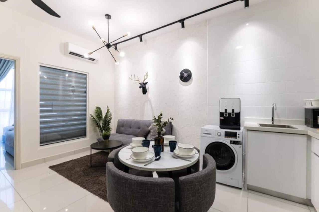 Arte Mont Kiara 3Pax Jacuzzi Pool Gym Near Mitec Matrade Apartment Kuala Lumpur Bagian luar foto
